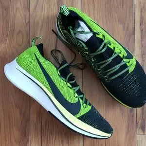 Nike Zoom Fly Flyknit Full Length Carbon Fiber Racing Flat Nike Zoom Fly Flyknit Review - Nike Running Shoes main image 3